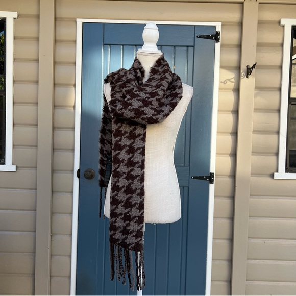 Rag & Bone Brown and Cream Knit Scarf - Picture 2 of 7